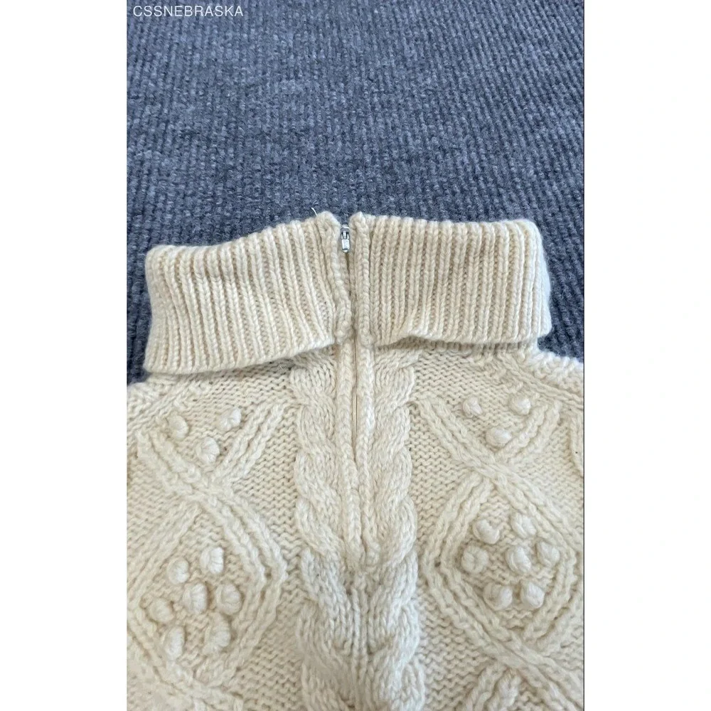 Vintage 80s Hand Loomed Women's Cream 100% Virgin Wool Zip Turtleneck Sweater L